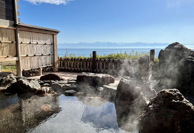 氷見温泉郷　海と立山